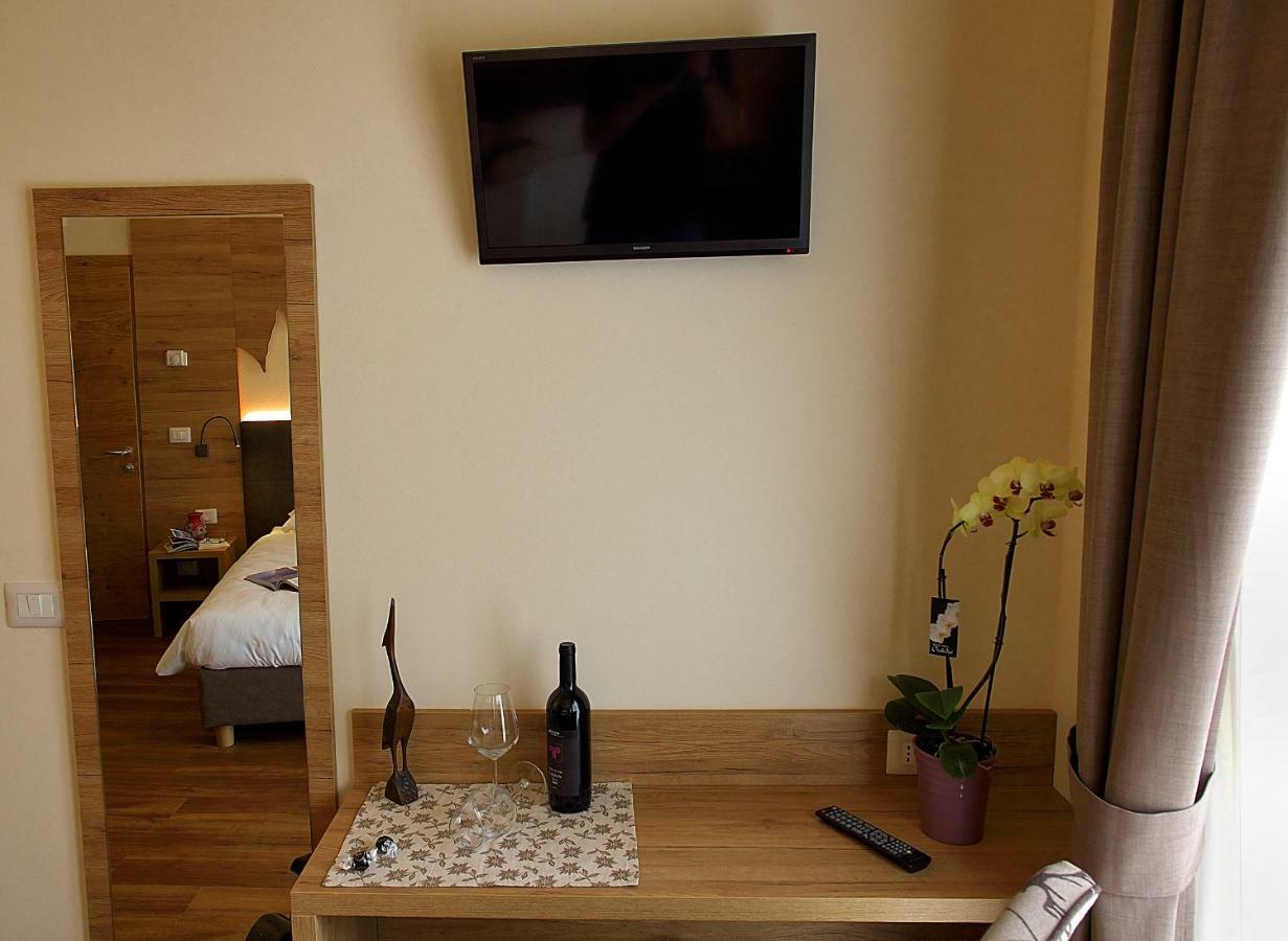 Bed and Breakfast Botton D'Oro Delle Dolomiti Vattaro Exterior foto
